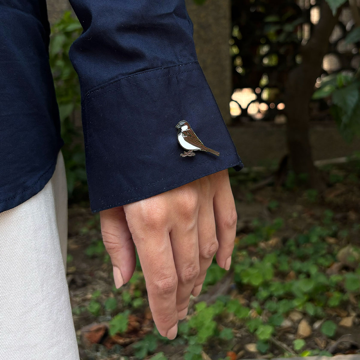 House Sparrow (Male)- Lapel Pin - Image 3